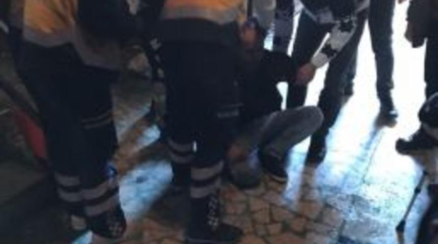 Uyuşturucu Kullanan Bir Kişi Hastaneye Kaldırıldı