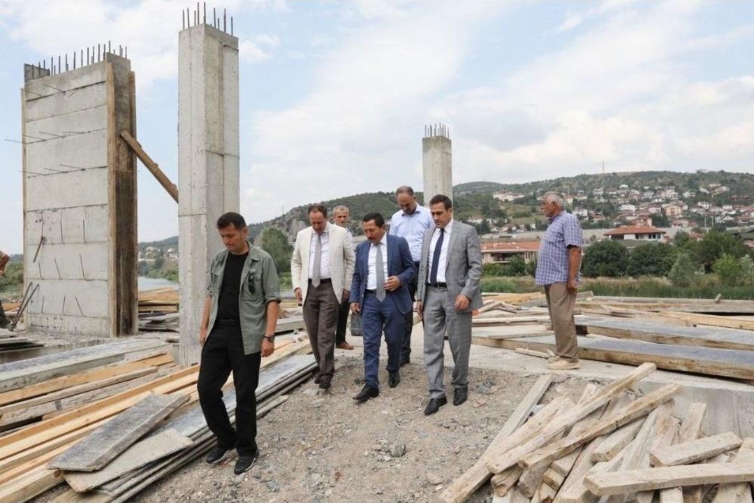 Vali Balkanlıoğlu&rsquo;ndan Geyve &Ccedil;ıkarması