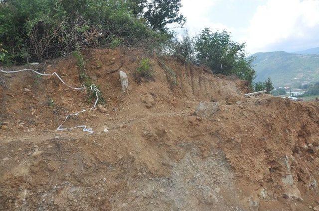 Taş Sandık Mezarın Bulunduğu Alan Kameralarla 24 Saat İzleniyor