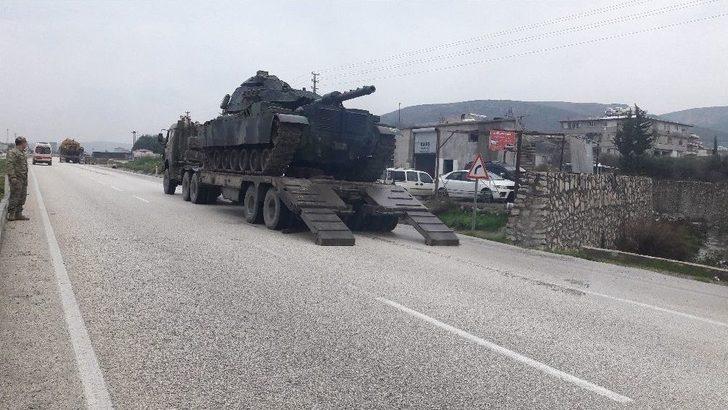 Hatay’da Sınıra Askeri Araç Sevkiyatı Sürüyor G2