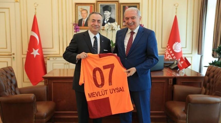 Başkan Uysal’a, Galatasaray Forması