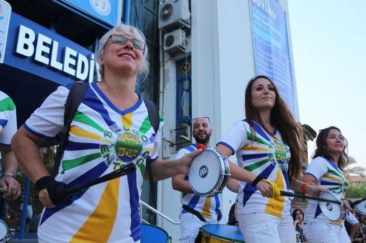 Kuşadası 2. Tiyatro Festivali Başladı G1