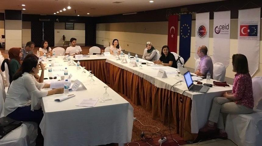 Kars&rsquo;ta, Toplumsal Cinsiyet Eşitliği İ&ccedil;in Yerel İzleme At&ouml;lyesi