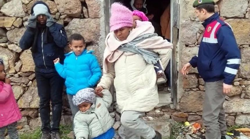 &Ccedil;anakkale&rsquo;de 43 Ka&ccedil;ak Yabancı Uyruklu Yakalandı