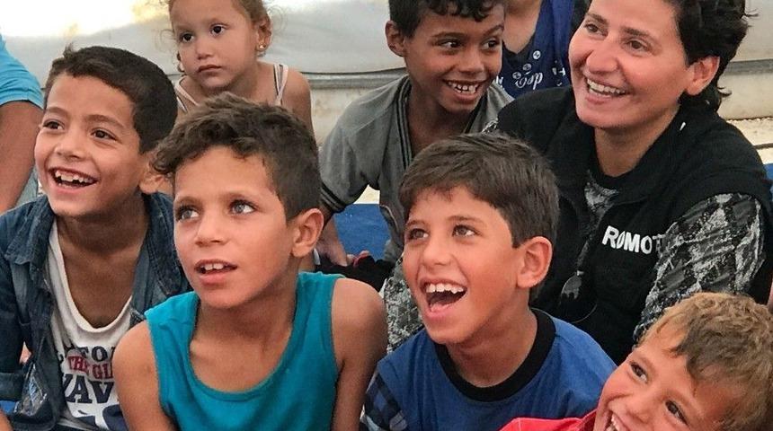 Savaş Mağduru &Ccedil;ocuklar 6 Yıl Sonra &Ccedil;izgi Film İzledi