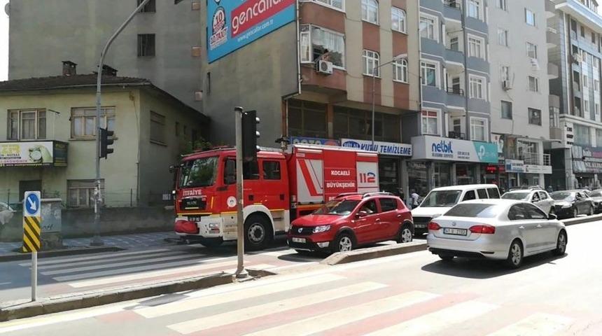 Kuru Temizlemecide Patlayan Elektrik Panosu Korkuttu