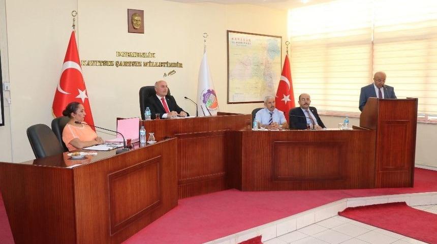 S&ouml;zen, &ldquo;milli Kaynaklarla &Uuml;retilen Beton Asfalt Sistemine Ge&ccedil;memiz Gerek&rdquo;