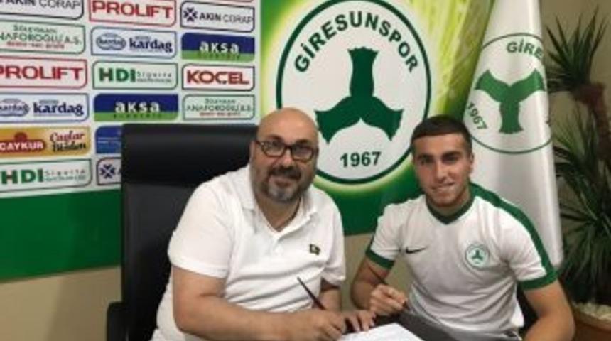 Giresunspor, Ozan Can K&ouml;k&ccedil;&uuml;&rsquo;y&uuml; Renklerine Bağladı