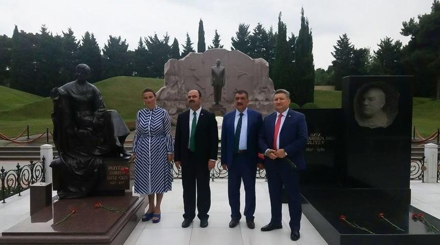 Belediye Başkanı G&uuml;rkan Azerbaycan&rsquo;da