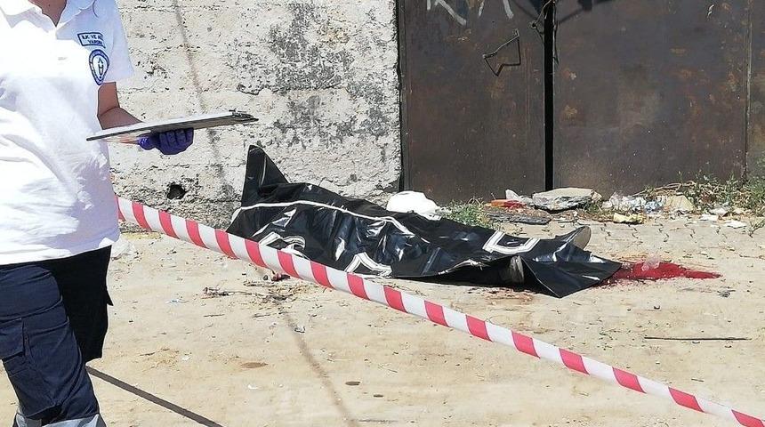 Uşak&rsquo;ta Yaşlı Adam Yol Kenarında &Ouml;l&uuml; Bulundu