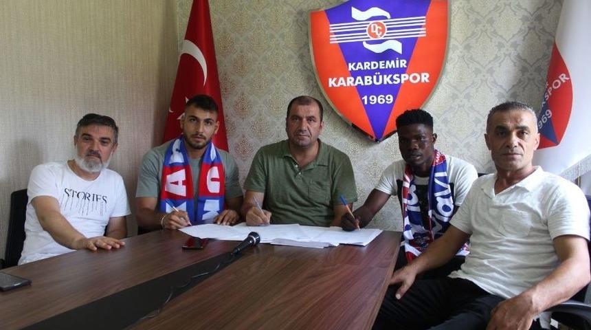 Karab&uuml;kspor İki Gen&ccedil; Futbolcuyu Kadrosuna Kattı