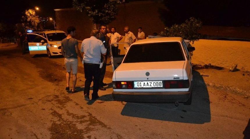 Otomobil Ağaca &Ccedil;arptı: 2 Yaralı