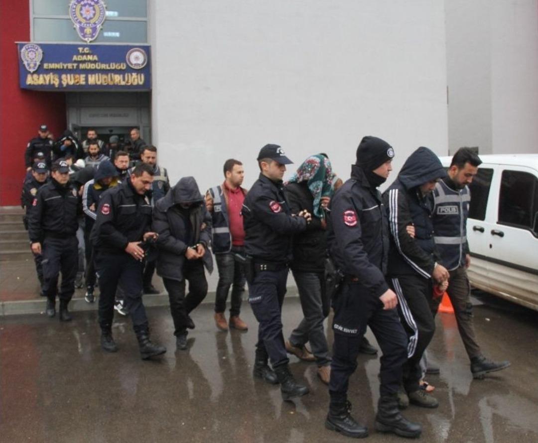 "cono"lar &Ccedil;ocukları Kucaklarında Adliyeye Sevk Edildi