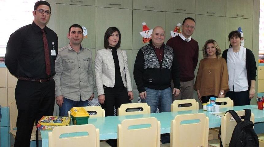 Kanser Savaş&ccedil;ıları Derneğinden Onkoloji Hastanesi&rsquo;ne Bağış