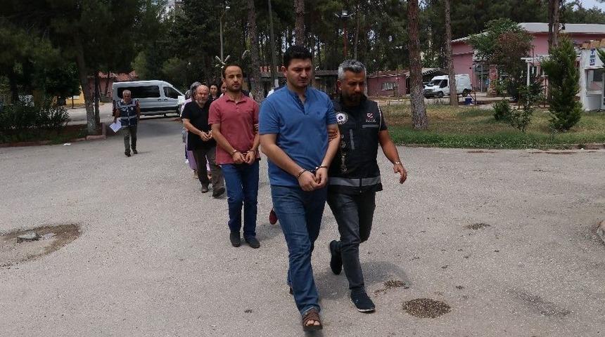 Fet&ouml;&rsquo;n&uuml;n &Uuml;st D&uuml;zey Y&ouml;neticilerine Darbe
