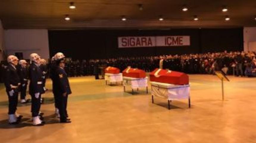 U&ccedil;ak Kazasında Şehit Olan Askerler İ&ccedil;in Uğurlama T&ouml;reni