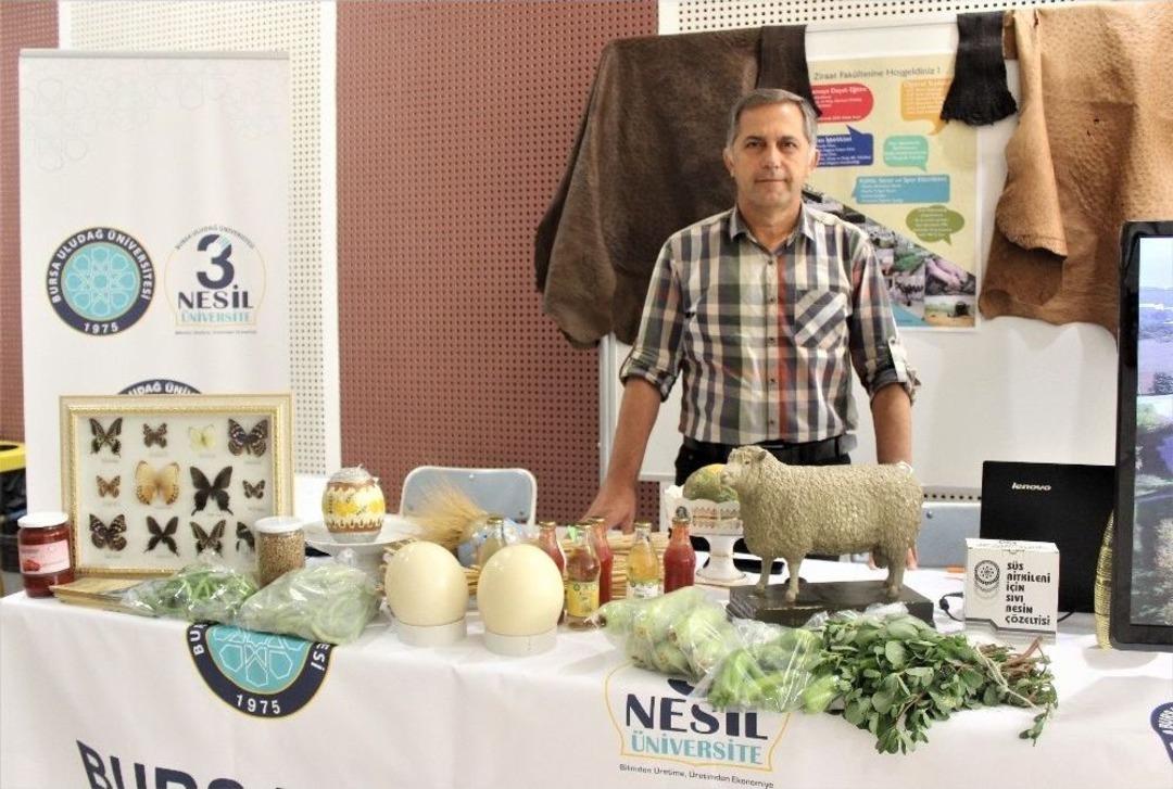 (&ouml;zel Haber) Deve Kuşu Yumurtasıyla Fak&uuml;lteye &Ouml;ğrenci &Ccedil;ekmeye &Ccedil;alıştılar