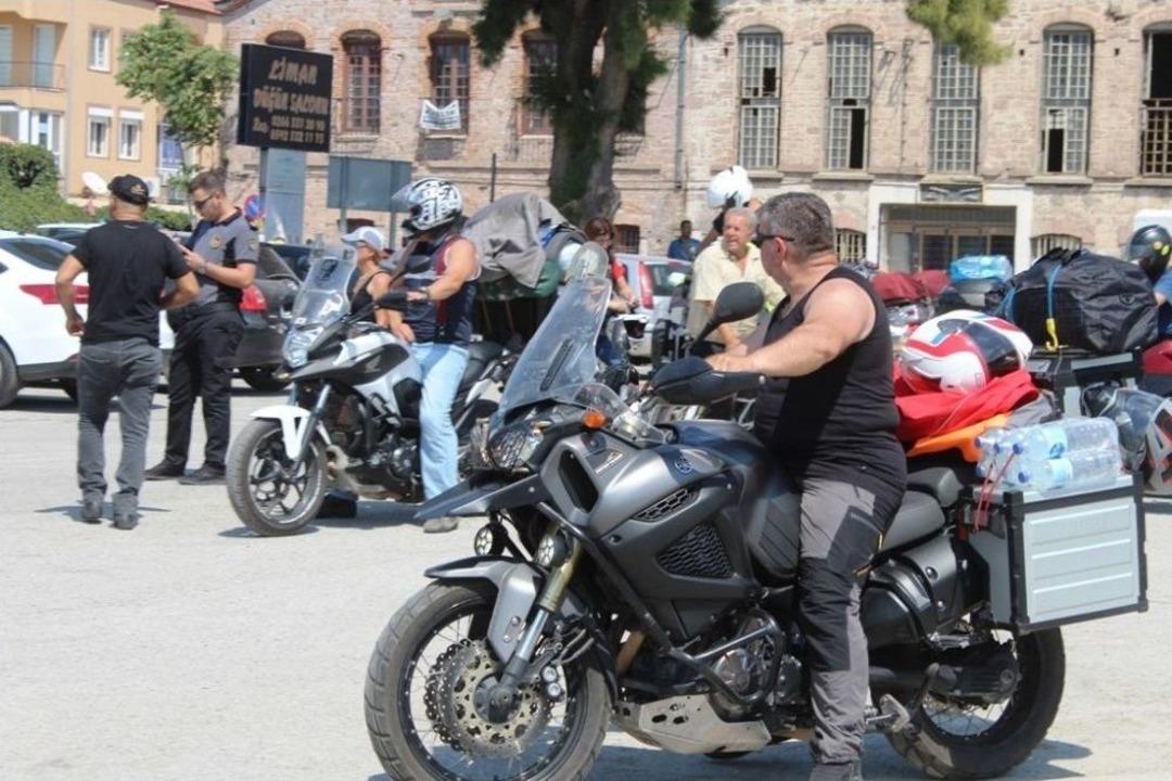 Motosiklet Festivali İ&ccedil;in Midilli Adası&rsquo;na Ge&ccedil;tiler