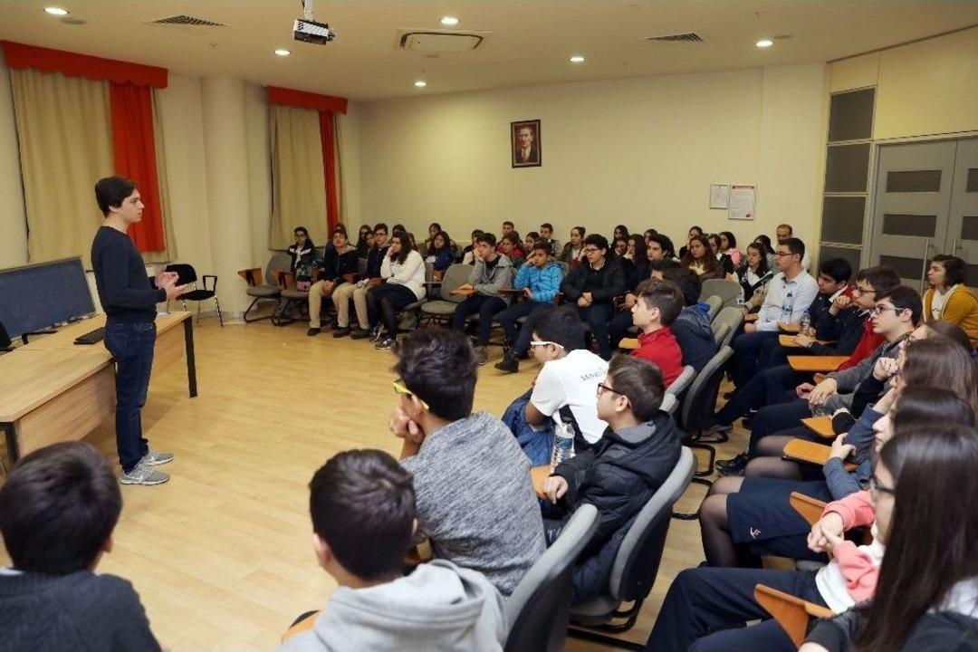 Sanko Okullarında Liseliler, Ortaokul &Ouml;ğrencilerini Konuk Etti