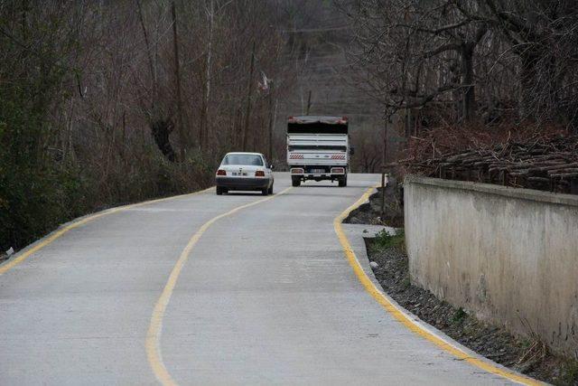 Büyükşehirin 4 Milyonluk Beton Yol Projesi Hayata Geçti