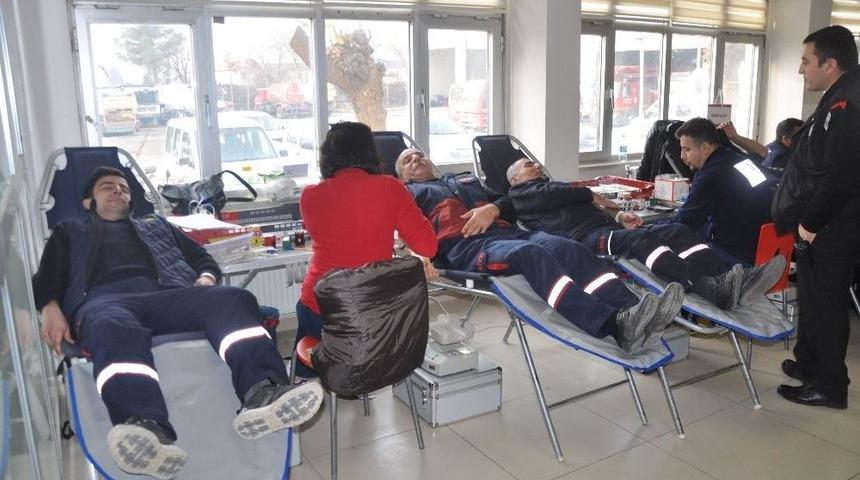 Belediye Personeli Kan Bağışladı