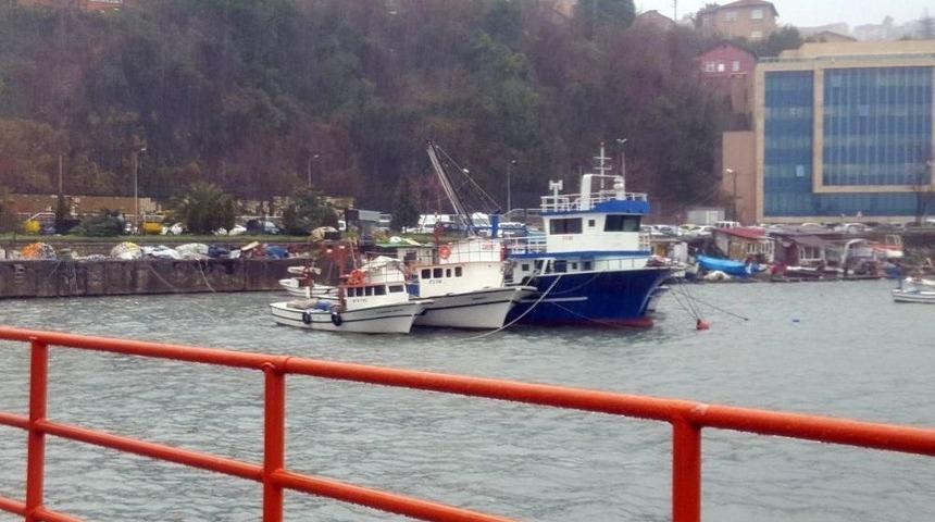 Zonguldak&rsquo;ta Şiddetli R&uuml;zgar Ve Yağmur Etkili Oldu