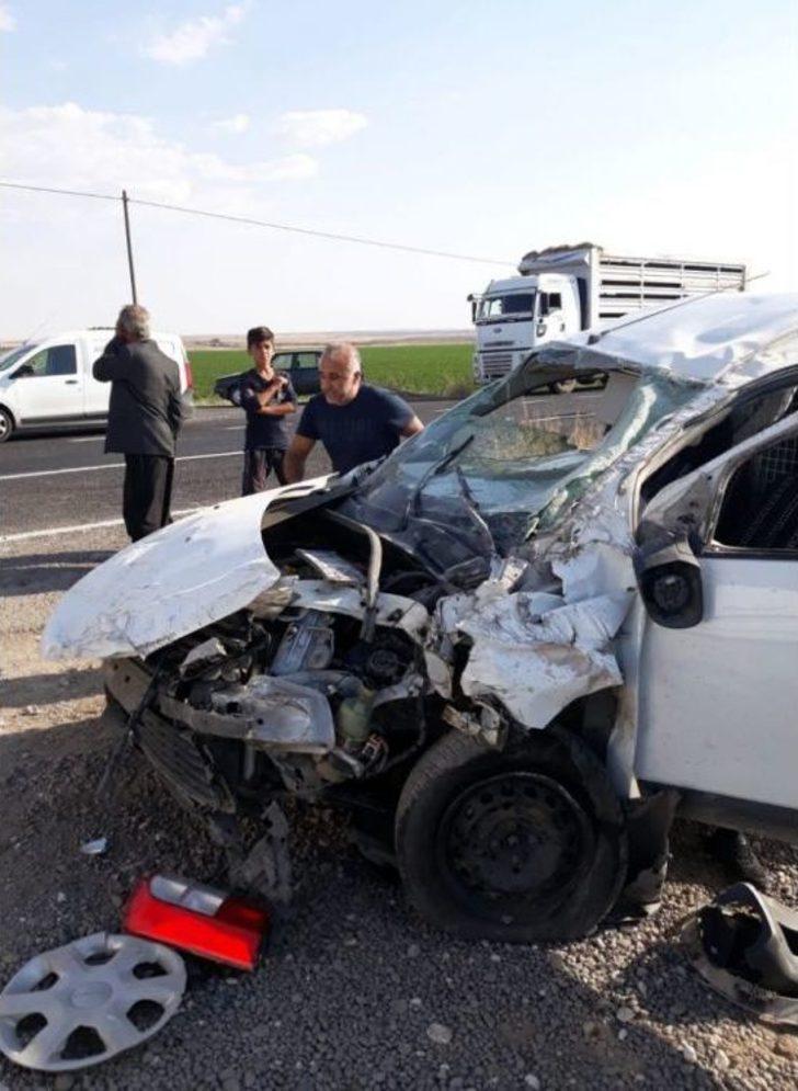 Siverek’te Trafik Kazası: 2 Yaralı G5