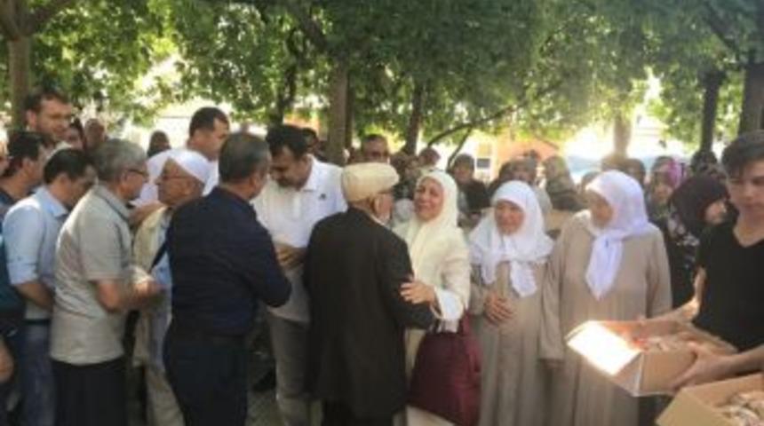 Şaphaneli Hacı Adayları Uğurlandı