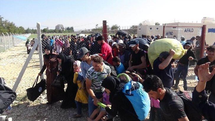 Sınır Kapısında Suriyelilerin Kurban Bayramı Yoğunluğu G2