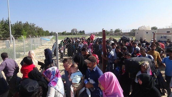 Sınır Kapısında Suriyelilerin Kurban Bayramı Yoğunluğu G3