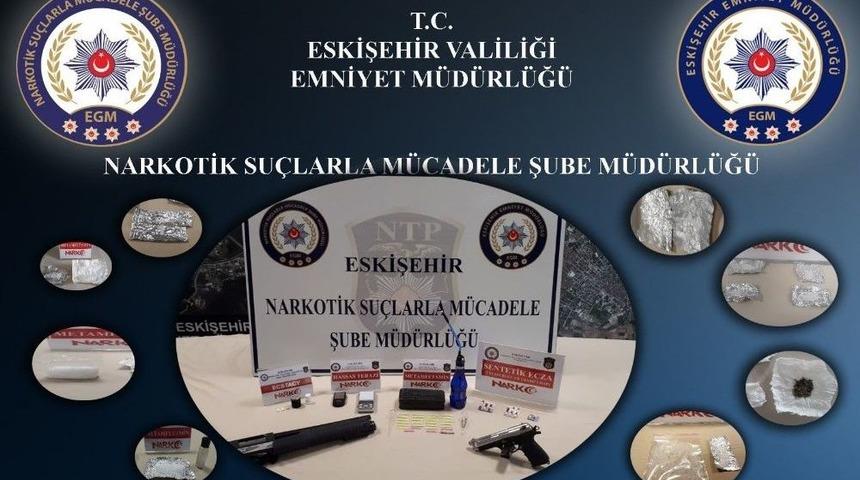 Eskişehir&rsquo;de Uyuşturucu Operasyonunda 54 Kişi Yakalandı