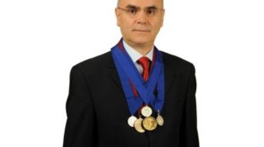 Doç. Dr. Yıldızhan: “evrensel Düşünmek Faydalıdır”