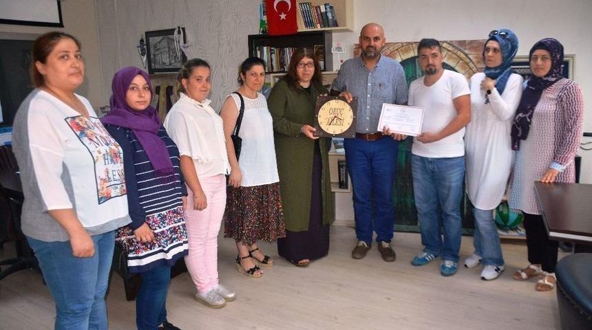 İzmit&rsquo;te &Ouml;zel &Ccedil;ocuklar Gitar &Ccedil;almayı &Ouml;ğreniyor