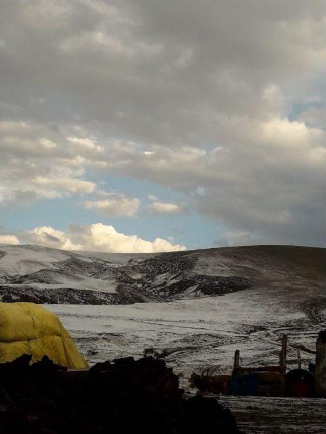 Erzurum’un Yüksek Kesimleri Beyaza Büründü