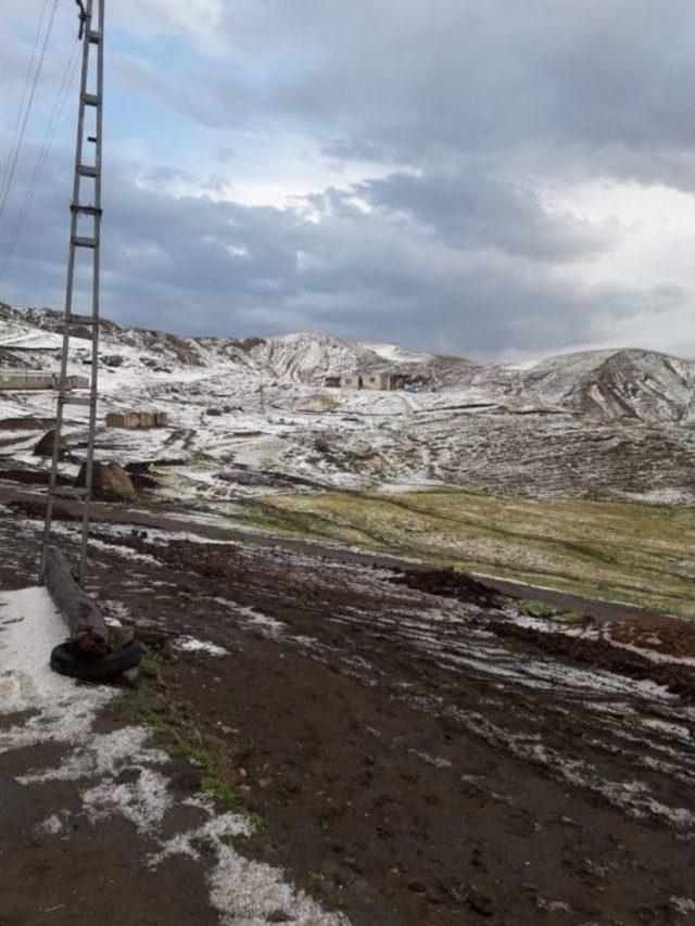 Erzurum’un Yüksek Kesimleri Beyaza Büründü