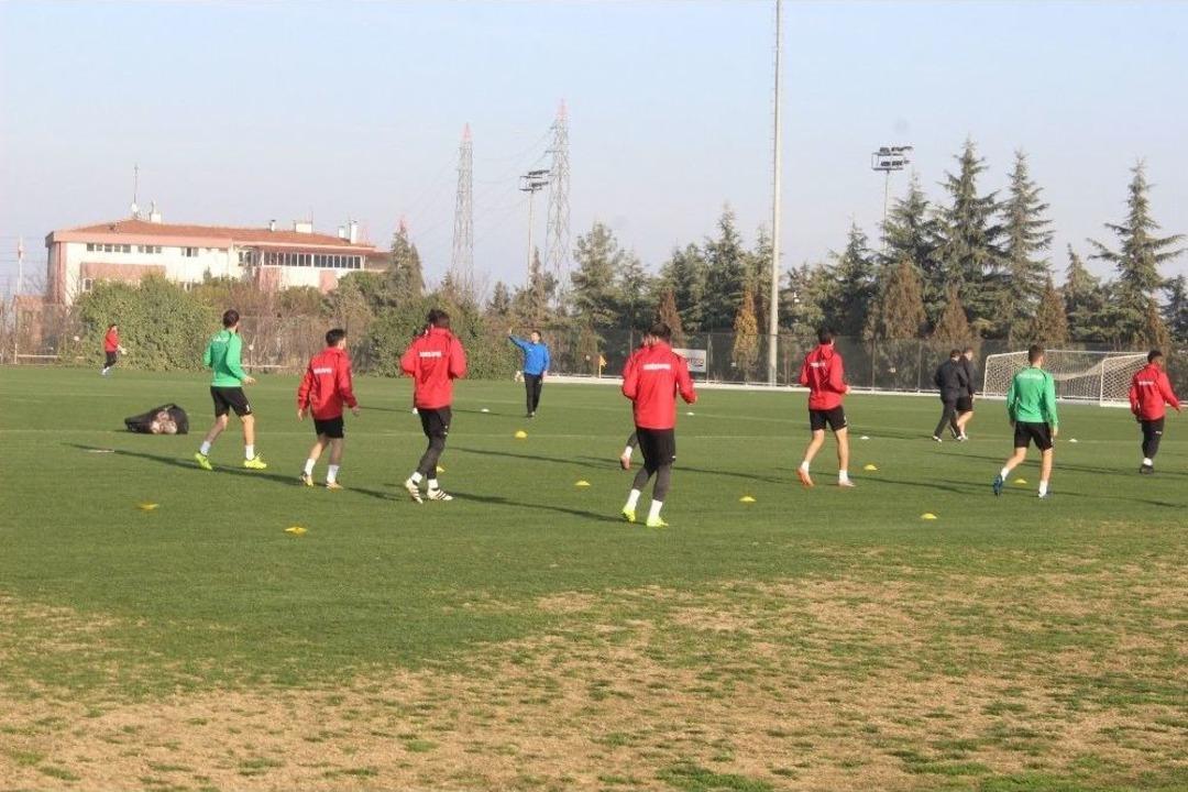 Denizlispor, Adanaspor Ma&ccedil;ının Hazırlıklarını S&uuml;rd&uuml;r&uuml;yor