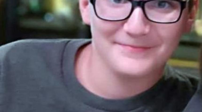 Kayalıklardan D&uuml;şen &Ccedil;ocuk 14 G&uuml;n Sonra Hayatını Kaybetti