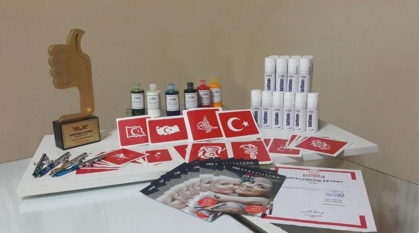 Sprey Kına İle Başladı D&uuml;nyaya Ge&ccedil;ici D&ouml;vme Boyası Satıyor