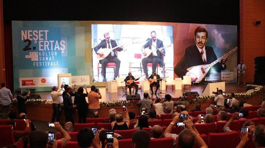 Cumhurbaşkanlığı Sözcüsü Kalın, Bozlak Ustası Ertaş’a Ait 3 Türkü Okudu