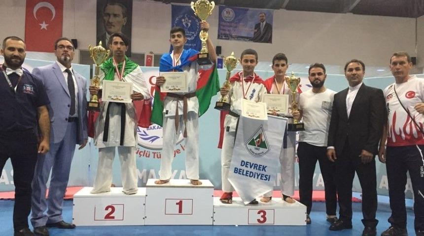 Zonguldaklı Sporcular Memleketlerine Ödüllerle Döndü