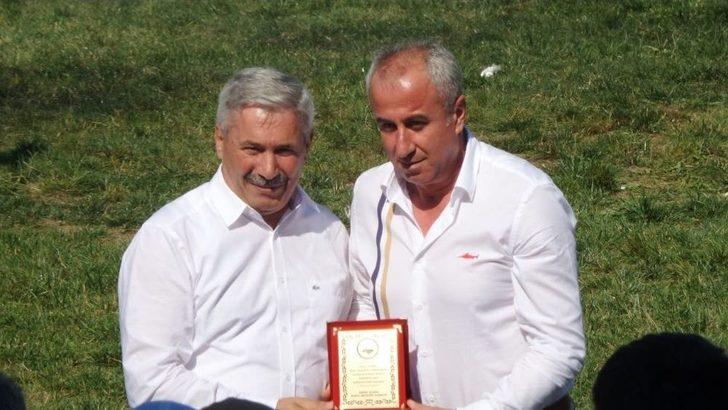 32. Geleneksel Dağköy Yağlı Güreşleri’nde Başpehlivan Serhat Gökmen Oldu G1