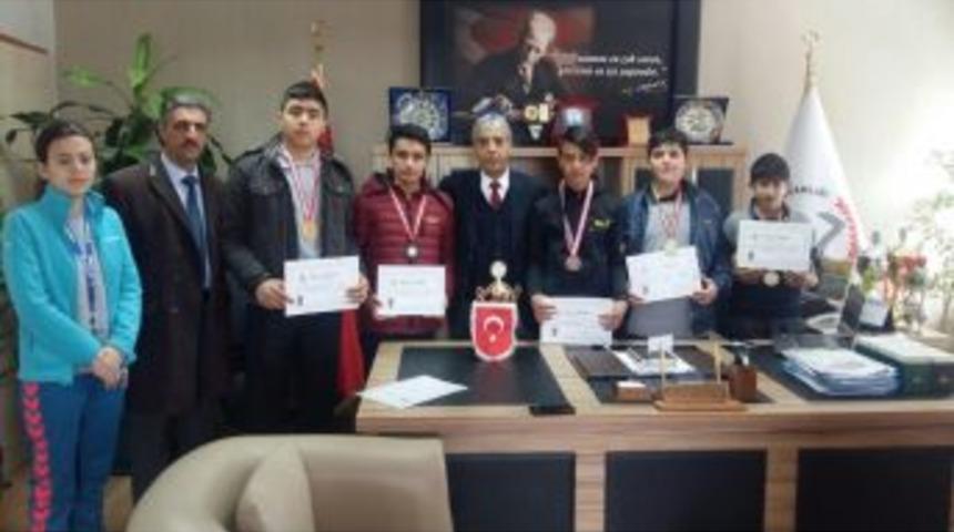 G&uuml;reş M&uuml;sabakasında İl Birincisi Oldular