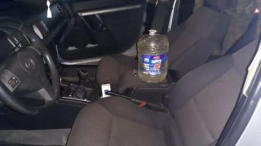 Jandarmanın Durdurduğu Otomobilde Uyuşturucu D&uuml;zeneği Ele Ge&ccedil;irildi