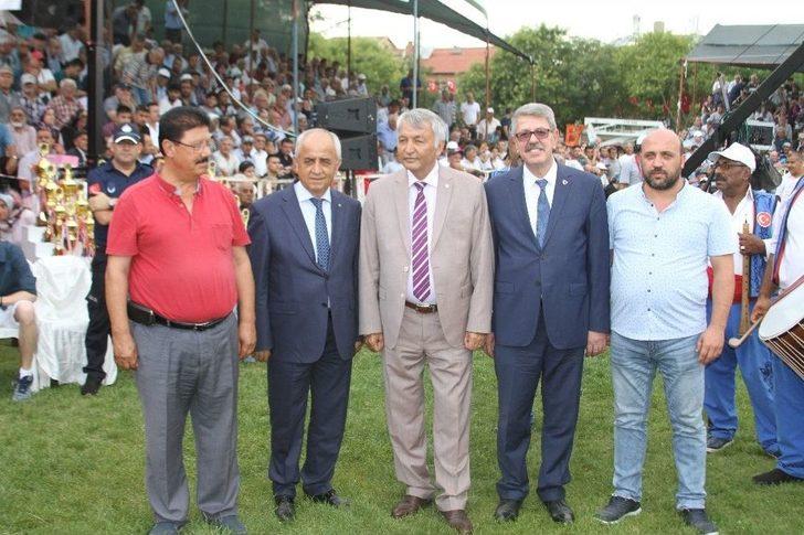 Isparta 4. Geleneksel Yağlı Pehlivan Güreşleri’nde Başpehlivan Mehmet Yeşilyeşil Oldu G1