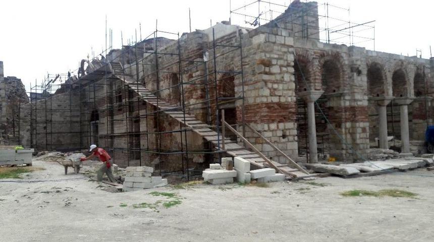 Enez’deki Fatih Camii Ezan Sesini Bekliyor