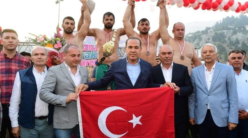 Kızıldağ’ın Başpehlivanı İbrahim Bölükbaşı Oldu