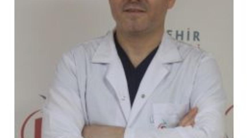 Bel Ağrısı En &Ccedil;ok 20 İle 40 Yaşları Arasında G&ouml;r&uuml;l&uuml;yor