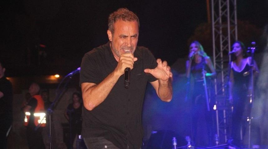 Haluk Levent Coştu, Coşturdu