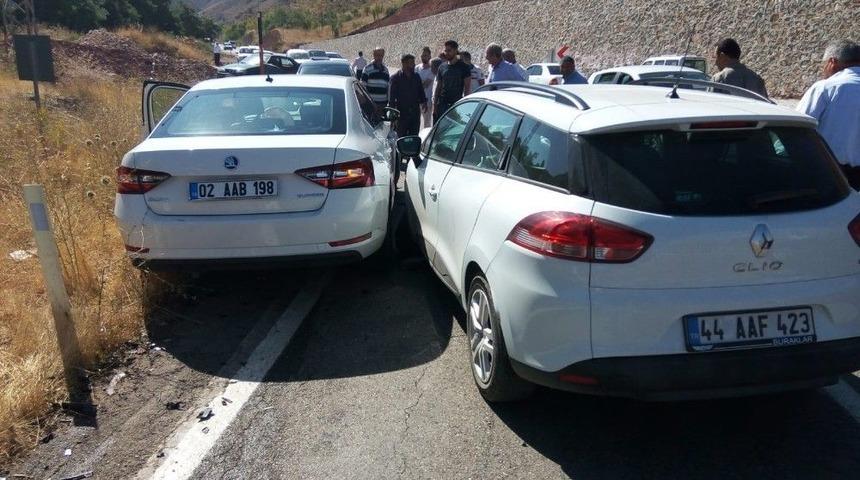 Çelikhan Kaymakamı Kazada Yaralandı