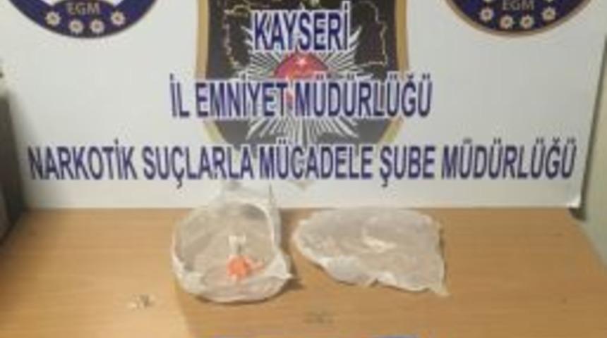 Zehir Taciri Gözaltına Alındı